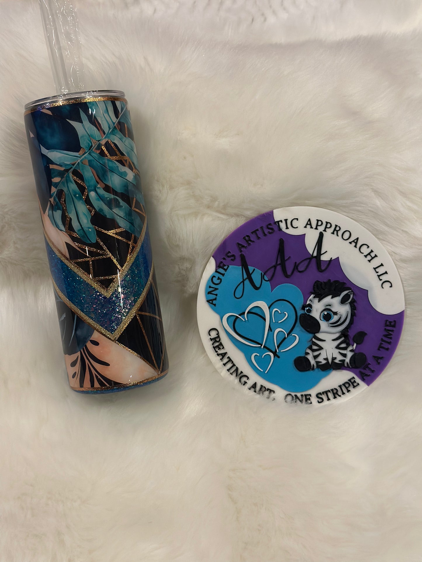 Floral V Split-20 oz